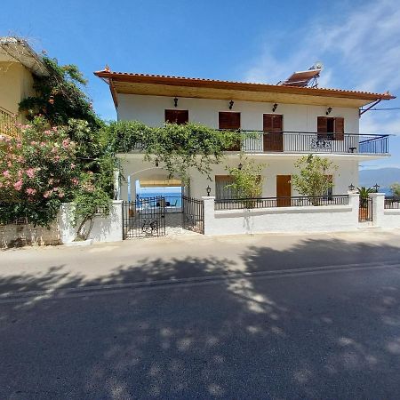 קלמאטה Ekie Apartment With Sea View מראה חיצוני תמונה