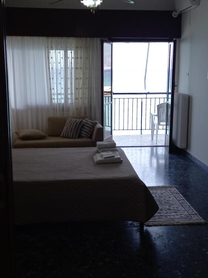 קלמאטה Ekie Apartment With Sea View מראה חיצוני תמונה