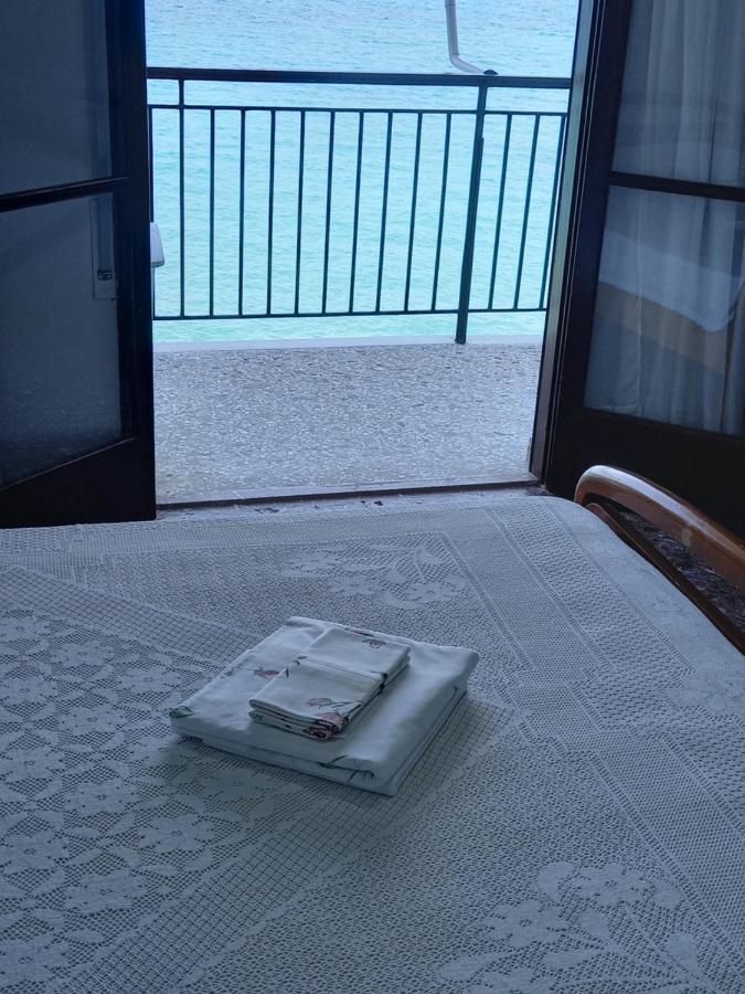 קלמאטה Ekie Apartment With Sea View מראה חיצוני תמונה